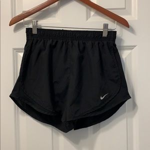 Black Nike Shorts Size Women’s Medium